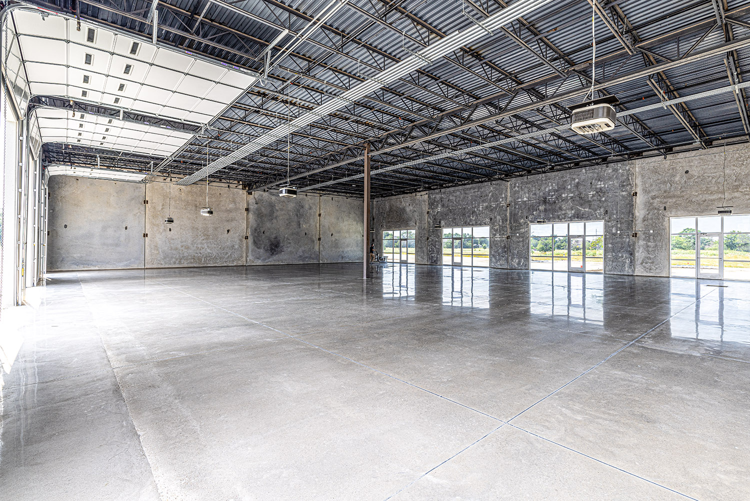 a shiny and polished concrete floor in Columbus 